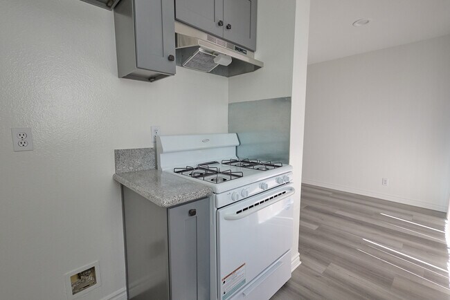 Photo - 1200 Mansfield N Ave Unit 316