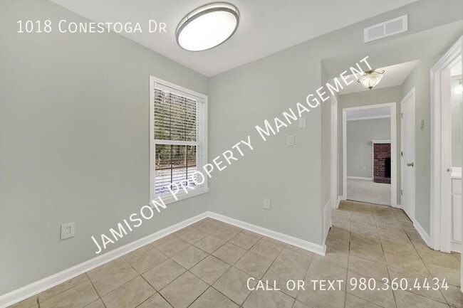 Photo - 1018 Conestoga Dr