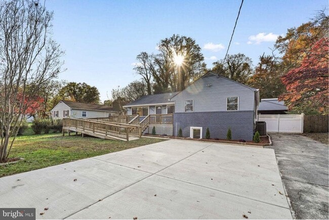 Building Photo - 7022 Highbridge Rd