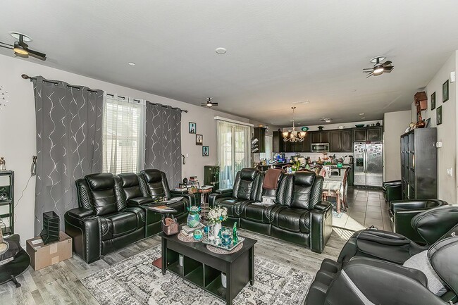 Photo - 3549 Taylor Ln