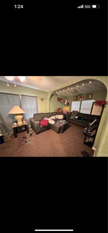 Photo - 7107 Sylvia Handy St