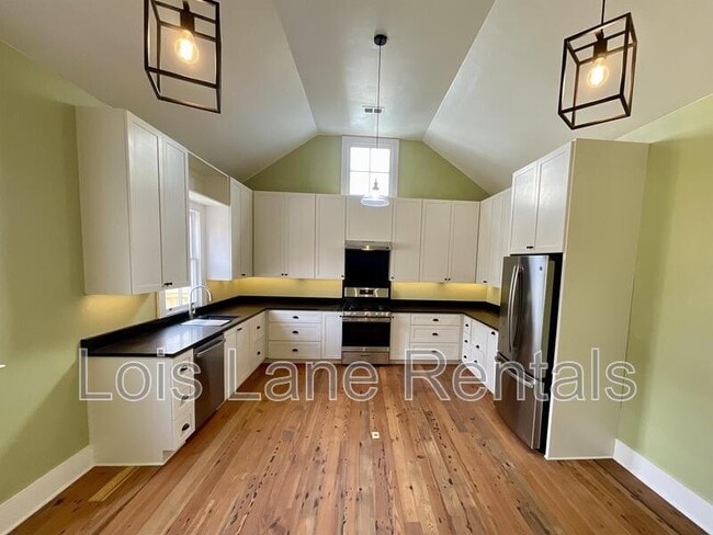 Photo - 5 Sheppard St