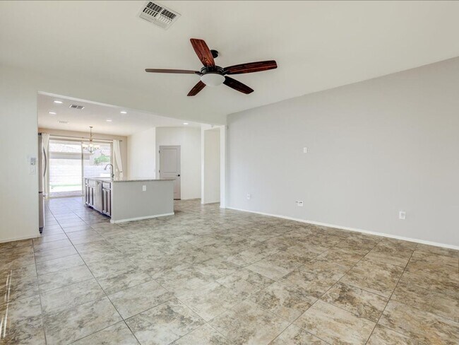 Photo - La Estancia 4 Bed 2.5 Bath Home