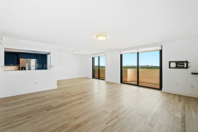 600 Biltmore Way Unit 1214