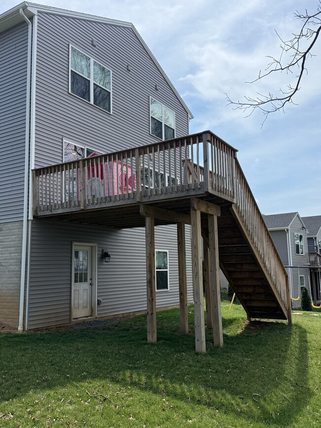 Photo - 166 Gwenedd Ln