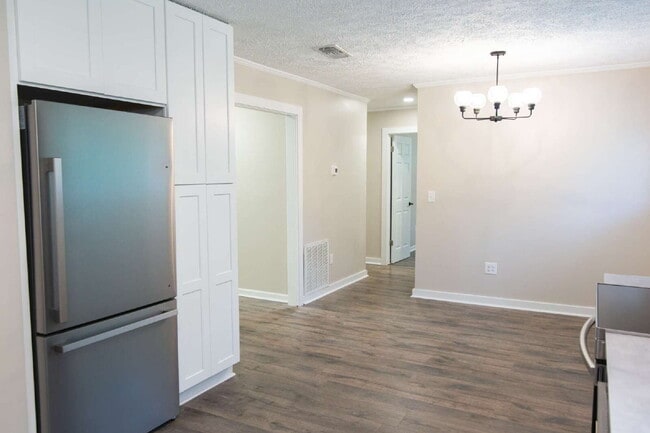 Photo - Fully Remodeled 3-Bed on 1 Acre near MSU – Starting at $1,650!