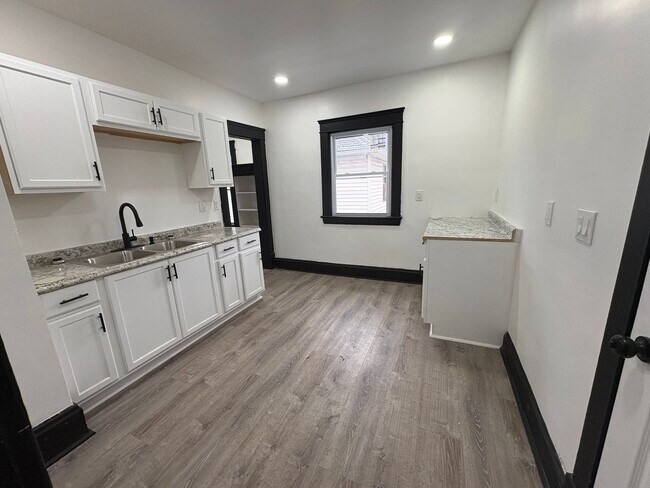 Photo - 10410-10412 Adams Ave Cleveland Oh 44108  .SSC Unit 10410