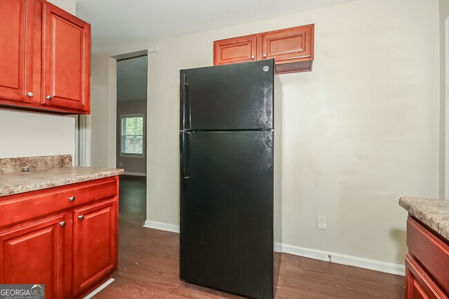 Photo - 261 Hermer Cir NW