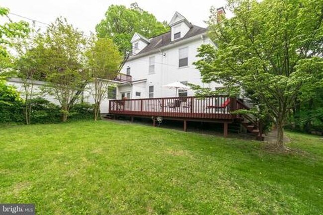 720 Gladstone Ave Unit #3