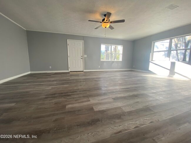 Photo - 13007 Atomic St