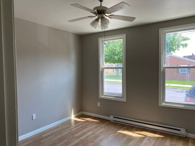 Photo - 212 N Penn St Unidad 212 N PENN STREET, APT #1