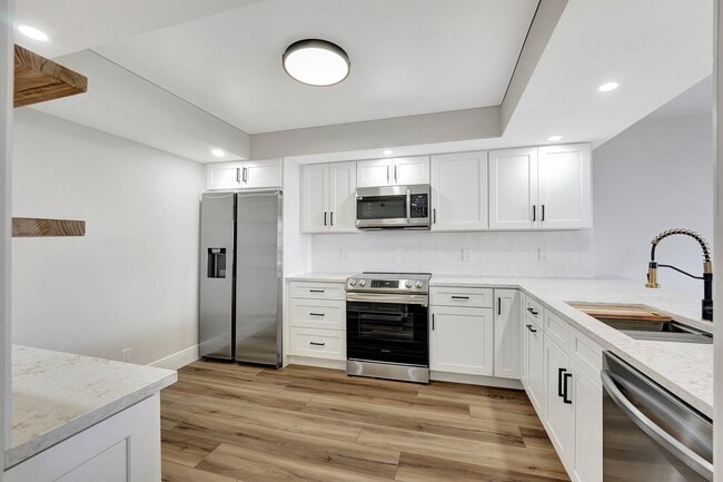 Photo - 2900 NE 14th Street Causeway Unit 602