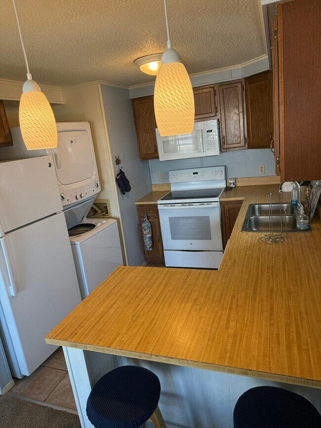 Photo - 9 46th St Unit 41