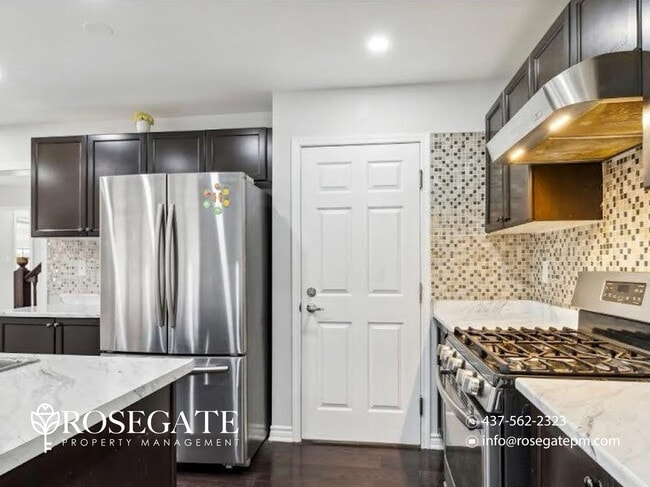 Photo - Spacious 4-Bedroom Detached Corner Home with Garage & Backyard in Brampton Unit 1