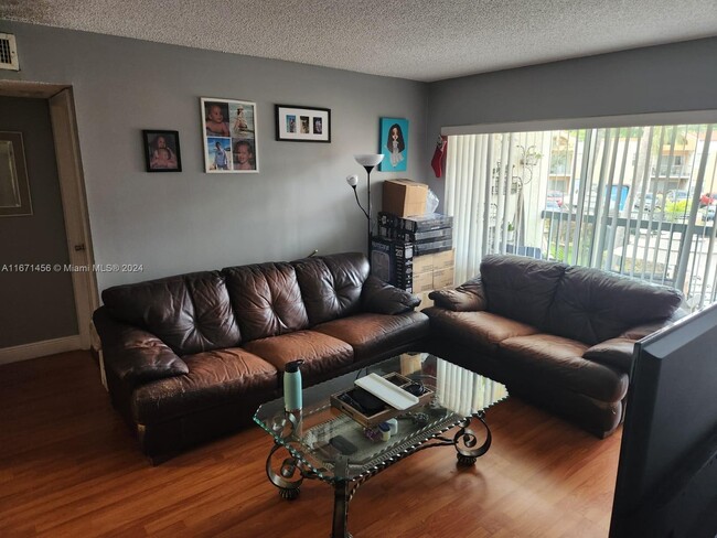 Photo - 6292 NW 186th St Unidad 206 Rental