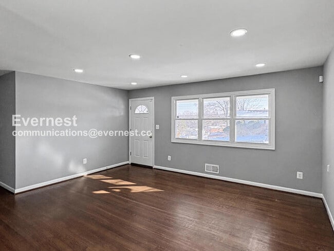 Photo - 8010 Carmel Dr