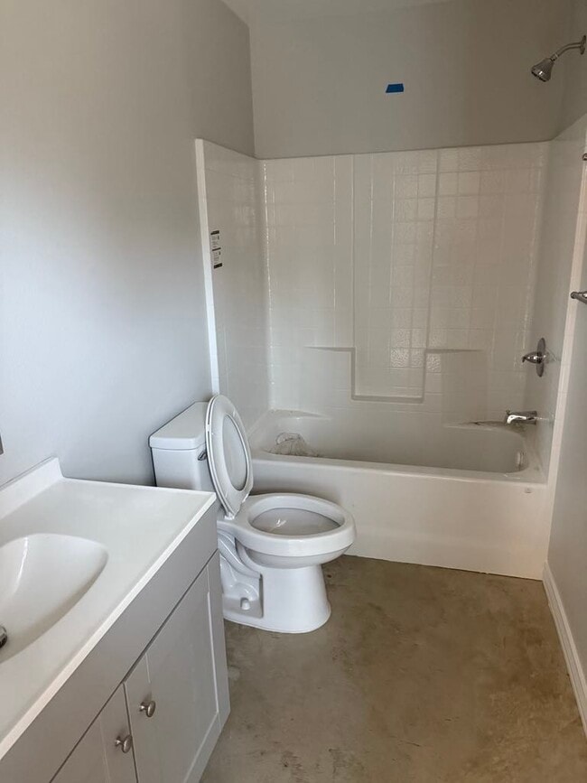 Photo - 801 Ritchie St