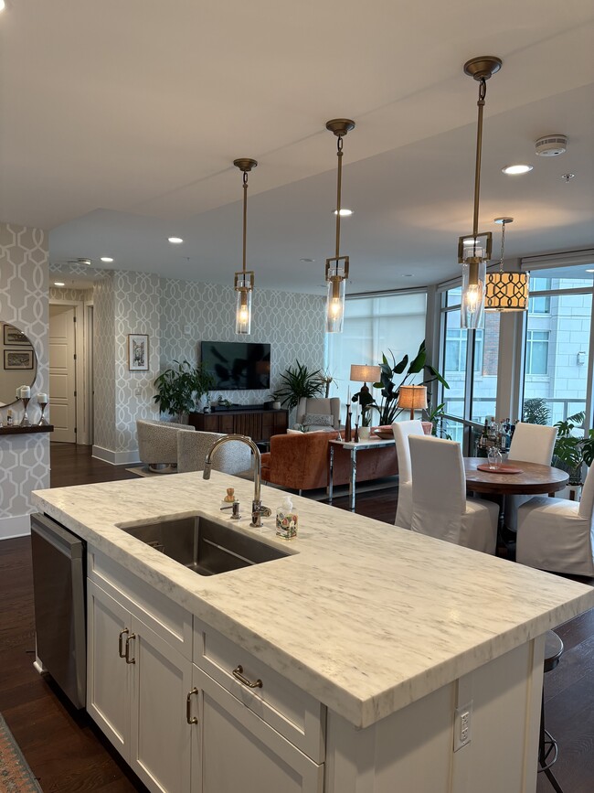 Photo - 20 Rutledge St Unidad 204