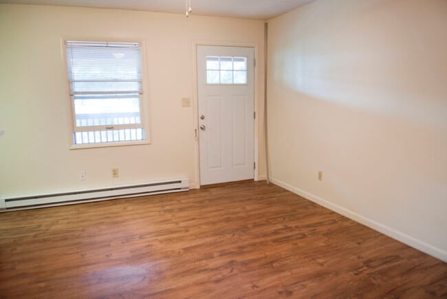 Photo - Laurel Place Apartments