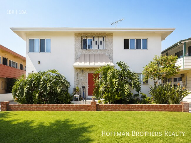 141 N Hamilton Dr Unit D