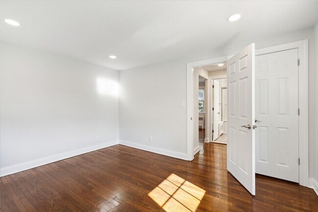 Baltusrol Apartments