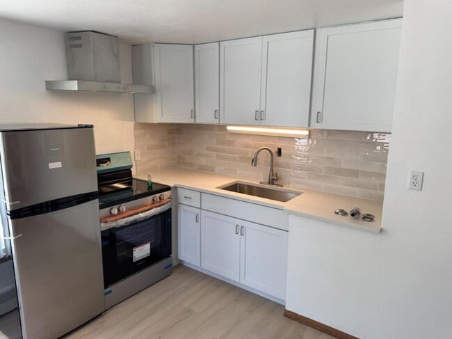 Building Photo - 969 Gail Ave