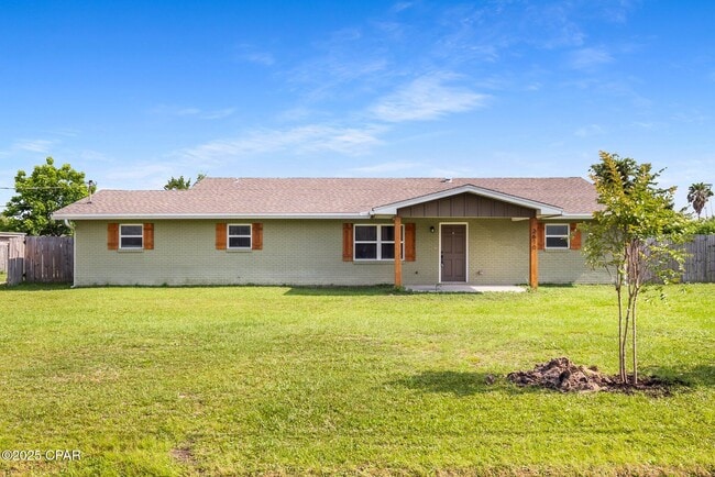 Photo - 2610 E 40th Plaza House