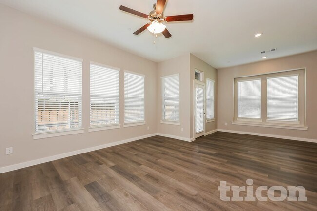 Photo - 5476 Granite Trl