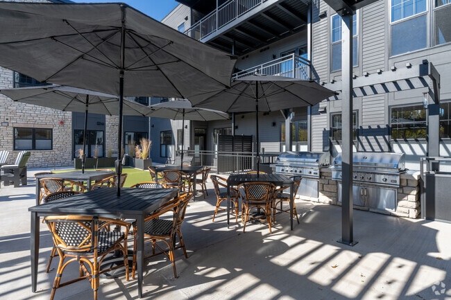 Grilling Area - The River House