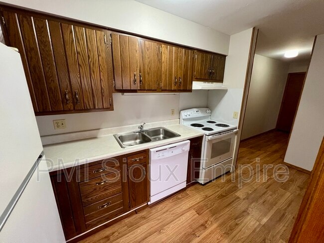 Photo - 2508 S Cliff Ave