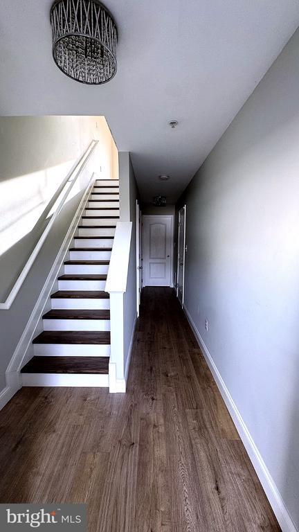 Photo - 1125 Coulbourn Cor