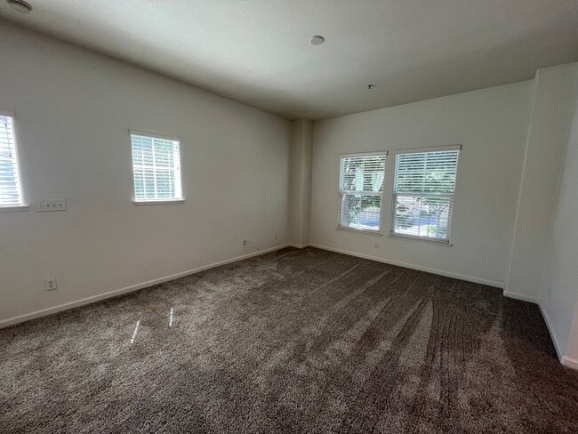 Photo - HAMPTON VILLAGE - 2 BR / 2 BA CONDO AVAILABLE NOW!