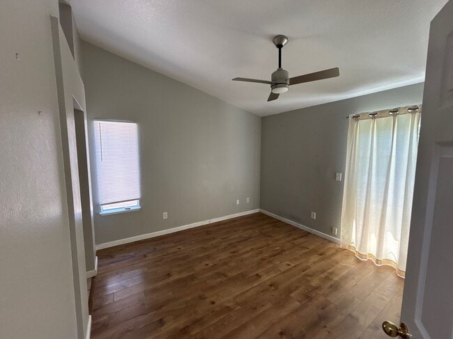 Photo - 1082 Brick and Tile Cir
