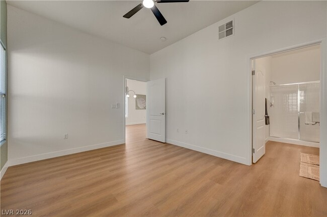 2305 W Horizon Ridge Pkwy Unidad 814