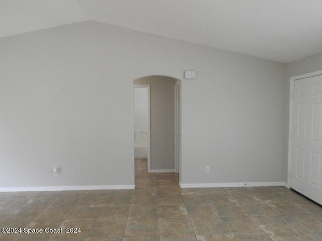 Photo - 3235 Forghun Ave SE