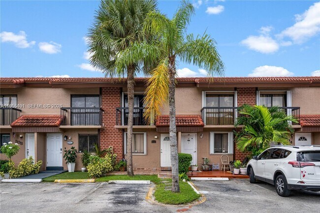 Photo - 1927 SW 107th Ave