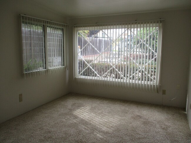 Photo - Pacific Beach 1 bedroom 1 bath duplex