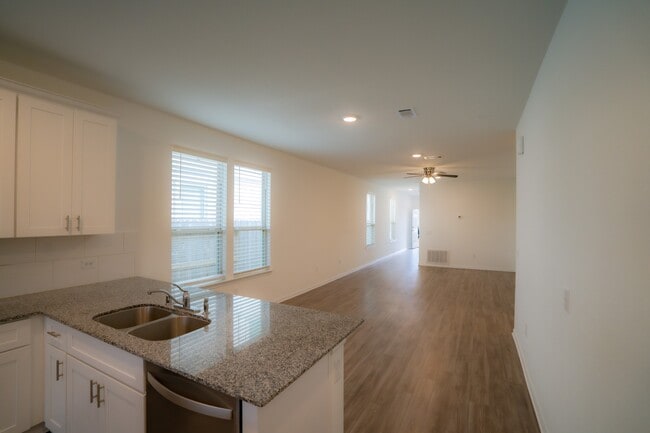 Photo - 16126 Elbridge Ct