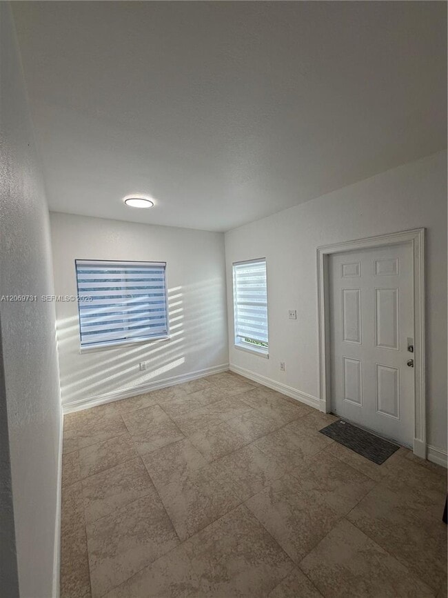 Photo - 22727 SW 125th Ave Unidad #B