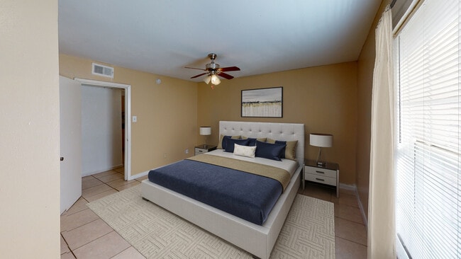 Photo - Summercrest Apartments