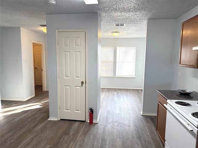 Photo - 1710 White Oak Rd