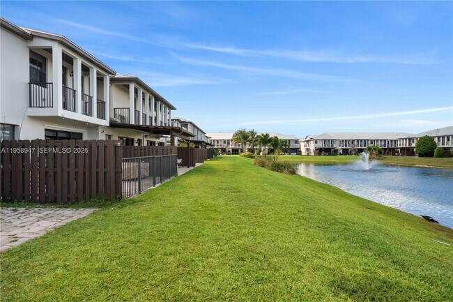 Photo - 6005 NW 104th Path