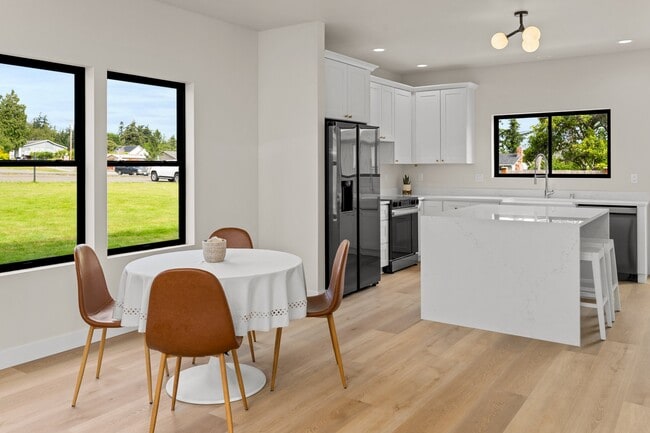 Photo - 2914 K Ave