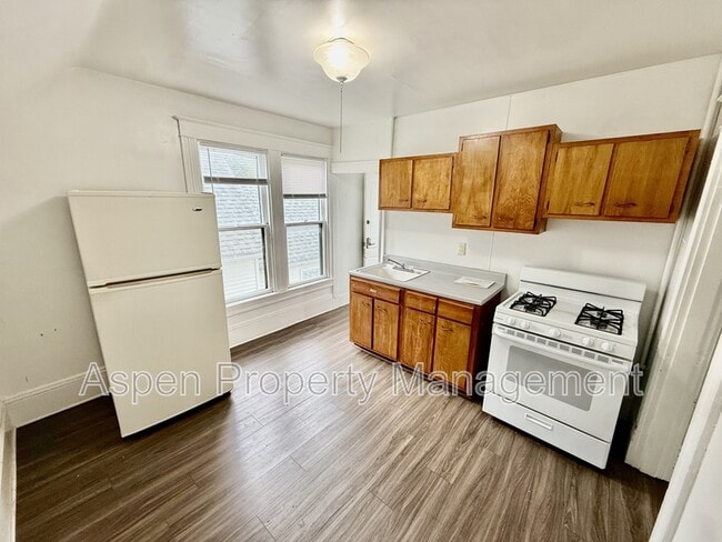 Building Photo - 1111 S 7th St Unit 2