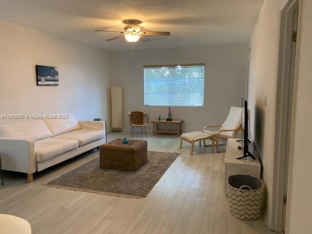 Photo - 2426 SE 17th St Unit 208A