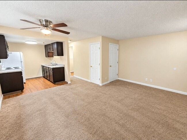 921 12th St Unit 101