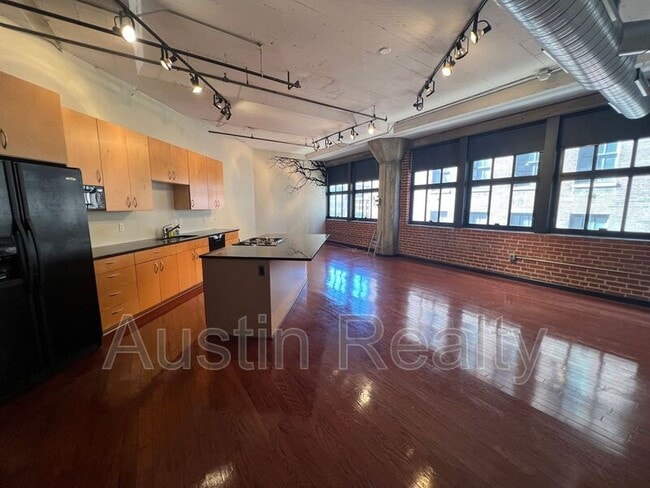 Photo - 1619 Washington Ave Unit #403