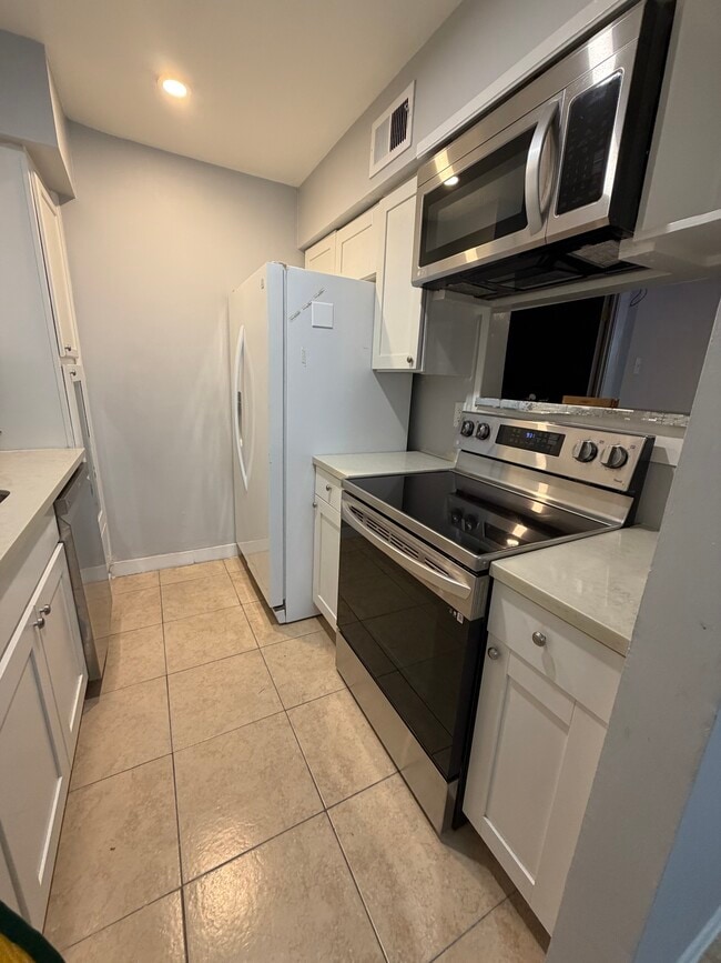 Photo - 8427 Hearth Dr Unit Apt 6