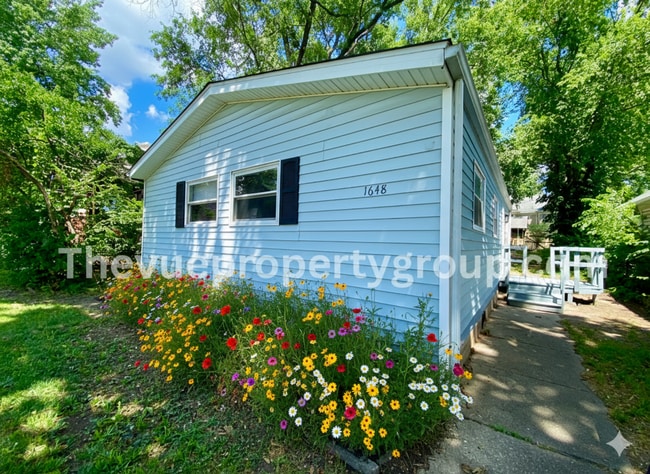 Photo - Move in by November 30th… and pay NO RENT ...