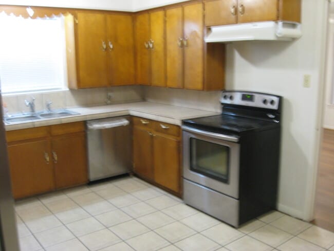 Photo - 1213 Park St